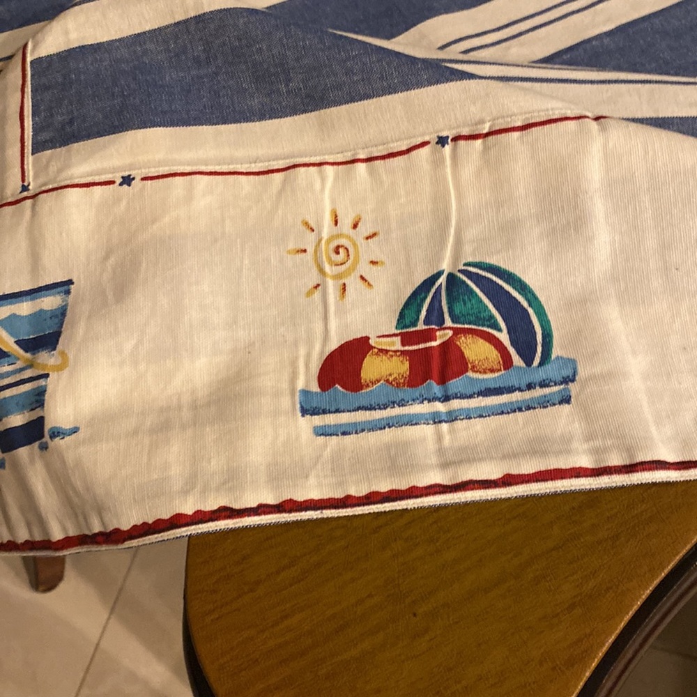 William Sonoma tablecloth - Picture 3 of 5